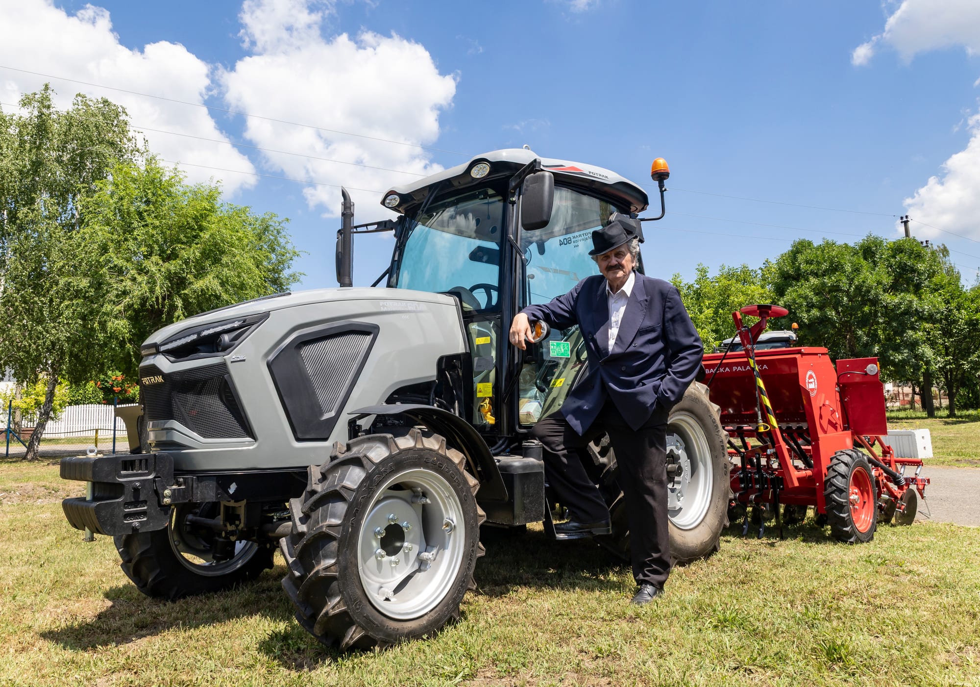 Delivery of a tractor and Majevica seed drill to a customer